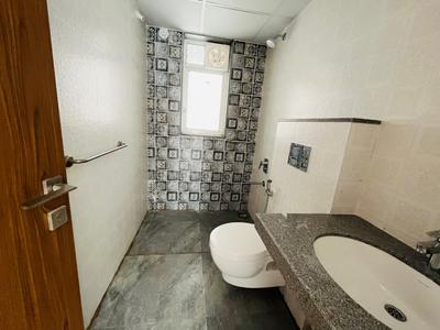 Bathroom Image of 910 Sq.ft 2 BHK Apartment / Flat for rent in Godrej Elements, Hinjawadi Pune for Rs. 34999