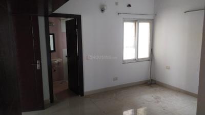 Bedroom Image of 1550 Sq.ft 3 BHK Apartment / Flat for sale in Purvanchal Royal Park, Sector 137 Noida for Rs. 25000000