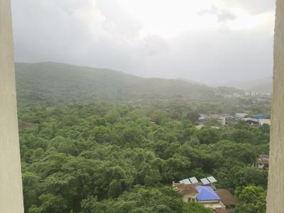 Image of 1200 Sq.ft 3 BHK Apartment / Flat for sale in Godrej Emerald, Thane West, Thane for Rs. 13500000