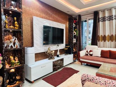 Bedroom Image of 2250 Sq.ft 3 BHK Builder Floor for rent in TDI The Retreat, Sector 89 Faridabad for Rs. 35000