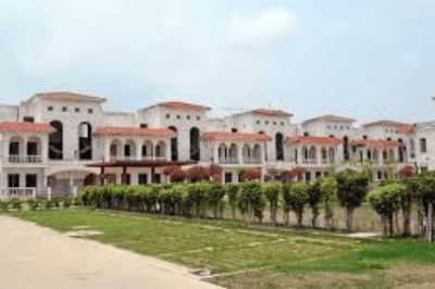 Image of 1825 Sq.ft 3.5 BHK Villa for sale in Amrapali Leisure Valley, Noida Extension, Greater Noida for Rs. 23000000