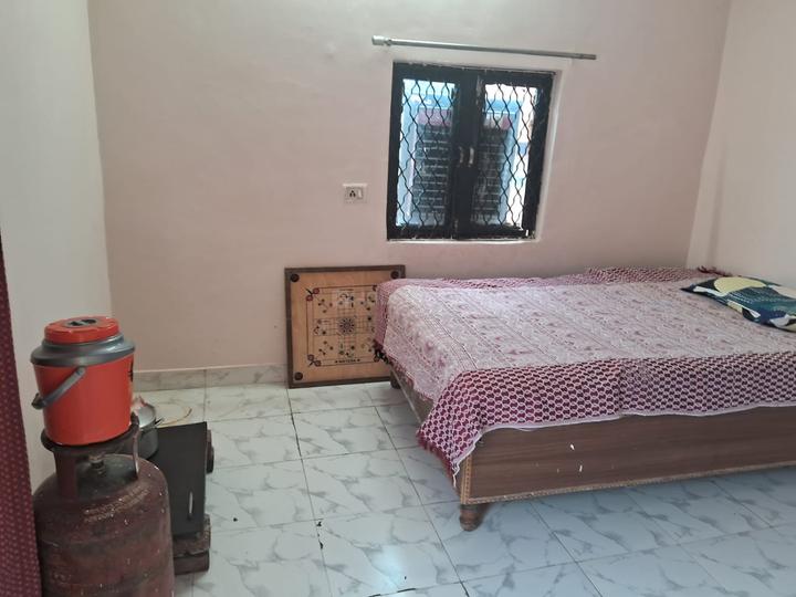 Krishna Nagar Bedroom 1