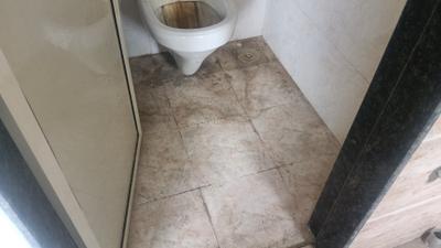 Bathroom Image of 396 Sq.ft 1 BHK Apartment / Flat for sale in Malad West Mumbai for Rs. 5500000