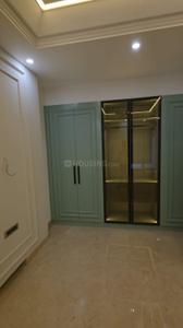 Bedroom Image of 2700 Sq.ft 4 BHK Builder Floor for rent in Sunder Homes Luxury Floors South City 1, Sector 41 Gurgaon for Rs. 120000