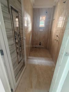 Bathroom Image of 830 Sq.ft 2 BHK Apartment / Flat for sale in Tollygunge Kolkata for Rs. 3600000