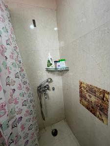 Bathroom Image of 1295 Sq.ft 2 BHK Apartment / Flat for rent in Paramount Symphony, Crossings Republik Ghaziabad for Rs. 18000
