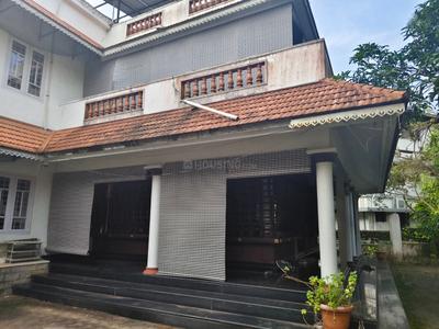 6 BHK Independent House