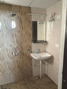 Image of 1280 Sq.ft 3 BHK Apartment / Flat for rent in Sanchar Palm Valley, Wave City, Ghaziabad for Rs. 15300