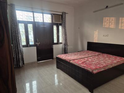 Bedroom Image of 2700 Sq.ft 5 BHK Duplex for rent in Sector 41 Noida for Rs. 61000