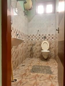Bathroom Image of 1000 Sq.ft 2 BHK Independent House for rent in Amrutahalli Bengaluru for Rs. 27000