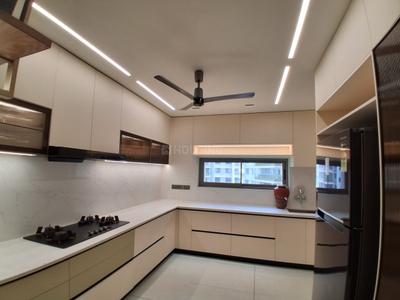 Kitchen Image of 2750 Sq.ft 4 BHK Apartment / Flat for sale in Shreeji Samasta, Bhayli Vadodara for Rs. 37500000