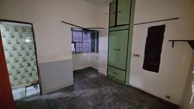 Bedroom Image of 800 Sq.ft 2 BHK Apartment / Flat for sale in Hill Apartments, Sector 13 Rohini New Delhi for Rs. 14500000