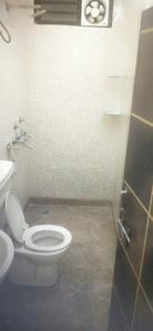 Bathroom Image of 720 Sq.ft 2 BHK Builder Floor for rent in Shalimar Bagh New Delhi for Rs. 28000