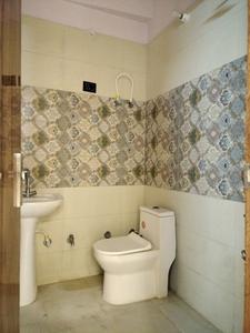 Common Bathroom Image of 1800 Sq.ft 4 BHK Builder Floor for sale in Rajendra Nagar Ghaziabad for Rs. 16000000