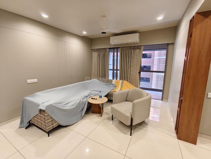 R R Solution Bedroom 1