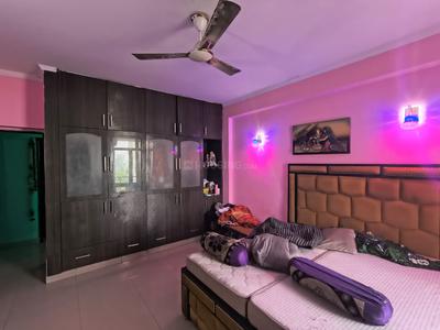 Bedroom Image of 2533 Sq.ft 3.5 BHK Builder Floor for rent in Swarn Nagari Greater Noida for Rs. 40000