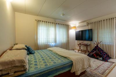 Bedroom Image of 5500 Sq.ft 4.5 BHK Villa for sale in Alkapuri Vadodara for Rs. 60000000