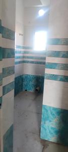 Bathroom Image of 950 Sq.ft 2 BHK Apartment / Flat for rent in South Dum Dum Kolkata for Rs. 15500