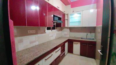 Kitchen Image of 1350 Sq.ft 3 BHK Apartment / Flat for rent in Roma Ganpati Residency, Manduwadih Varanasi for Rs. 25000