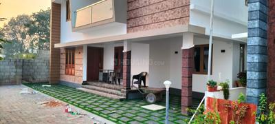 Image of 1650 Sq.ft 4 BHK Villa for sale in Kuzhivelippady, Kochi for Rs. 6300000