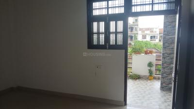 Living Room Image of 750 Sq.ft 1 BHK Apartment / Flat for rent in Uattardhona Lucknow for Rs. 8000
