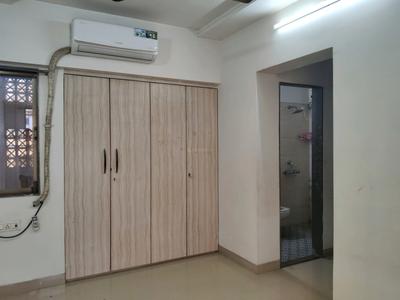 Bedroom Image of 2200 Sq.ft 4 BHK Apartment / Flat for sale in Oberoi Eternia Towers A to D, Mulund West Mumbai for Rs. 80000000