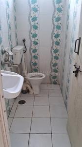 Bathroom Image of 500 Sq.ft 1 BHK Apartment / Flat for rent in Ameerpet Hyderabad for Rs. 10000