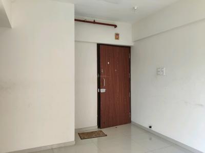 Living Room Image of 750 Sq.ft 2 BHK Apartment / Flat for sale in Dosti Heron, Thane West Thane for Rs. 9900000