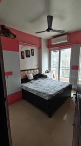 Bedroom Image of 1100 Sq.ft 2.5 BHK Apartment / Flat for rent in Sethi Max Royal, Sector 76 Noida for Rs. 35000