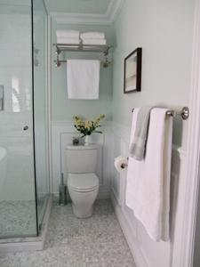 Bathroom Image of 6000 Sq.ft 8 BHK Apartment / Flat for sale in Santacruz West Mumbai for Rs. 295000000
