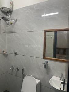 Bathroom Image of 700 Sq.ft 2 BHK Apartment / Flat for rent in Vellayil Kozhikode for Rs. 26000