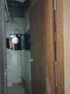 Common Bathroom Image of 1550 Sq.ft 3 BHK Apartment / Flat for sale in Swastik AVS Infra Homes, Sector 102 Noida for Rs. 5700000