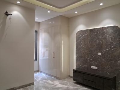 Bedroom Image of 1800 Sq.ft 3 BHK Builder Floor for sale in Paschim Vihar New Delhi for Rs. 35000000