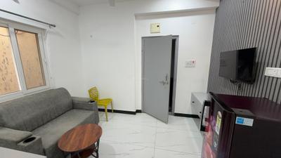 Living Room Image of 950 Sq.ft 1 BHK Apartment / Flat for rent in Kondapur Hyderabad for Rs. 28000