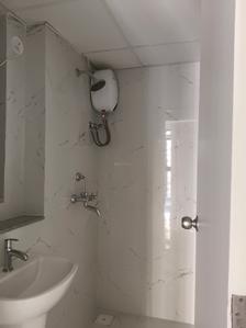 Common Bathroom Image of 494 Sq.ft 1 BHK Apartment / Flat for rent in Runwal Gardens Phase I, Dombivli East Thane for Rs. 10499