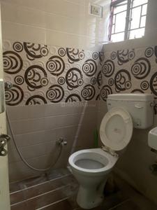 Bathroom Image of 1500 Sq.ft 3 BHK Apartment / Flat for rent in Rukanpura Patna for Rs. 14000