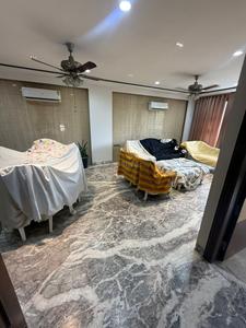 Bedroom Image of 4000 Sq.ft 5 BHK Builder Floor for sale in Janakpuri New Delhi for Rs. 70000000