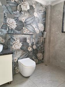 Bedroom One Image of 1950 Sq.ft 3 BHK Builder Floor for sale in DLF Phase 2, DLF Phase 1 Gurgaon for Rs. 42500000