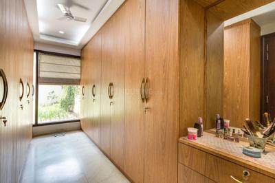 Bedroom Image of 8000 Sq.ft 6 BHK Independent House for sale in Palam Vihar Gurgaon for Rs. 215000000