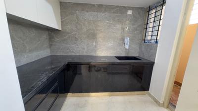 Kitchen Image of 600 Sq.ft 2 BHK Apartment / Flat for rent in Agrahara Layout Bengaluru for Rs. 22000