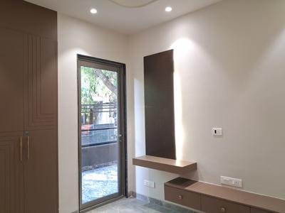 Bedroom Image of 1800 Sq.ft 3 BHK Builder Floor for sale in Paschim Vihar New Delhi for Rs. 35000000