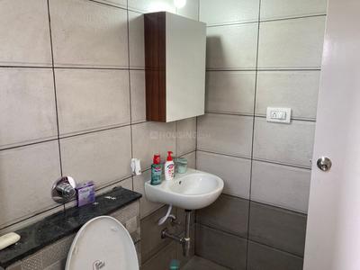 Bathroom Image of 1500 Sq.ft 3 BHK Apartment / Flat for rent in Zen Indraprastha by Pratham, Mahalakshmi Layout Bengaluru for Rs. 50000