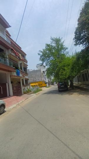 Vikalp Khand Main Image 1