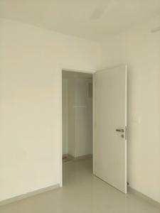 Bedroom Image of 950 Sq.ft 3 BHK Apartment / Flat for sale in Hiranandani Highland A B C D And E Wing, Powai Mumbai for Rs. 42000000