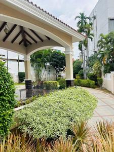 5 BHK Independent House