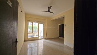 Living Room Image of 925 Sq.ft 2 BHK Apartment / Flat for rent in Panchsheel Hynish, Noida Extension Greater Noida for Rs. 19000
