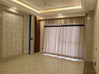 Living Room Image of 2500 Sq.ft 4 BHK Builder Floor for sale in Ansal Versalia, Sector 67 Gurgaon for Rs. 28000000