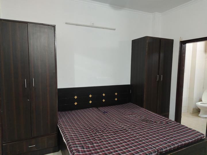Gold moll Sushant Lok 1 block Bedroom 1