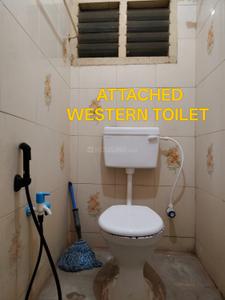 Bathroom Image of 975 Sq.ft 2 BHK Apartment / Flat for sale in Edamalaipatti Pudur Tiruchirappalli for Rs. 3700000