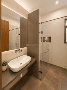 Image of 5600 Sq.ft 5 BHK Villa for sale in Vip Road, Raipur for Rs. 39600005